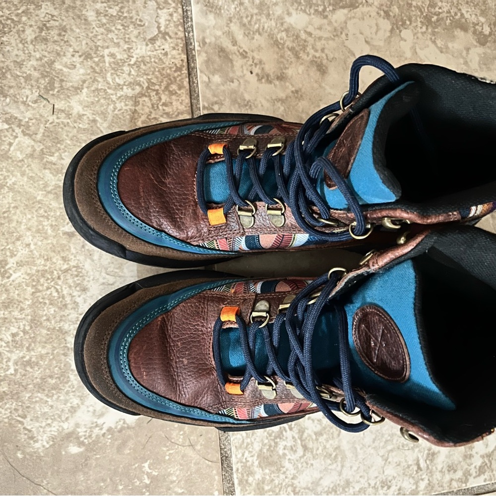 Inkkas Brown and Blue Lace Up Boots